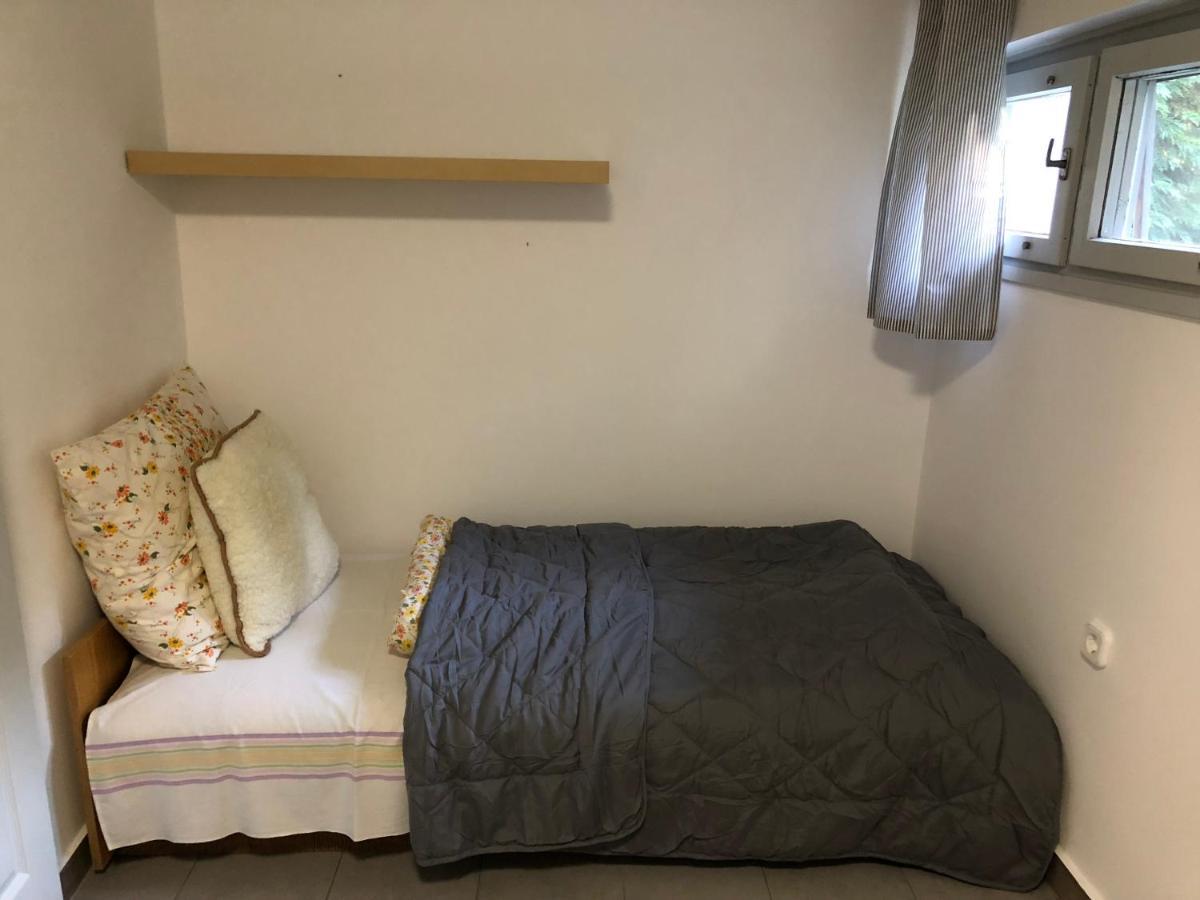 Iker Nyaralo Balatonfenyves Appartement Buitenkant foto